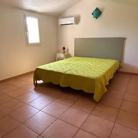 à Deux Pas De La Casa vacanze Borgo (Corsica)